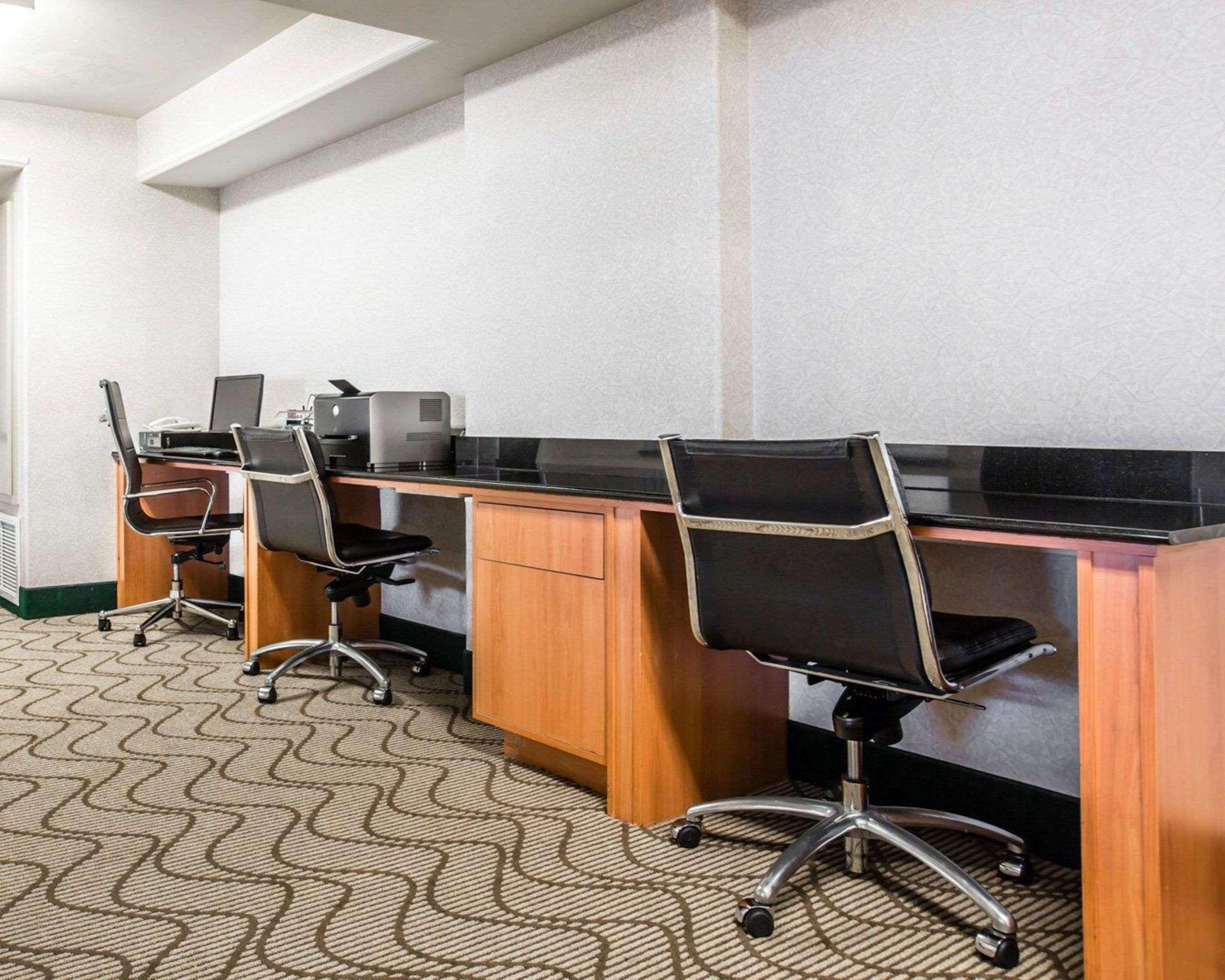 Comfort Suites Victorville-Hesperia Exterior photo