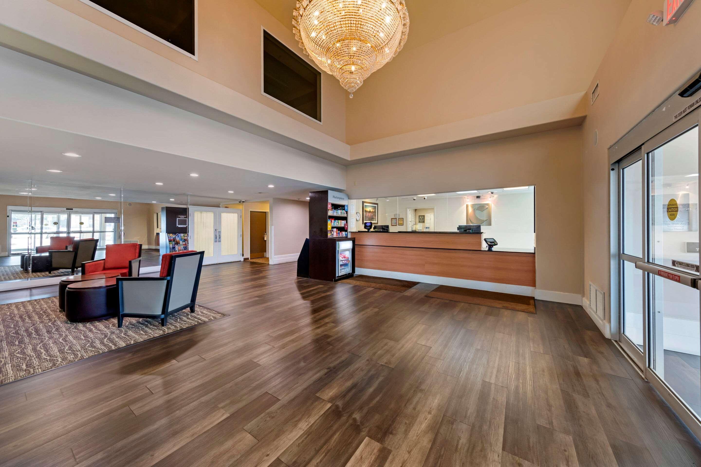 Comfort Suites Victorville-Hesperia Exterior photo