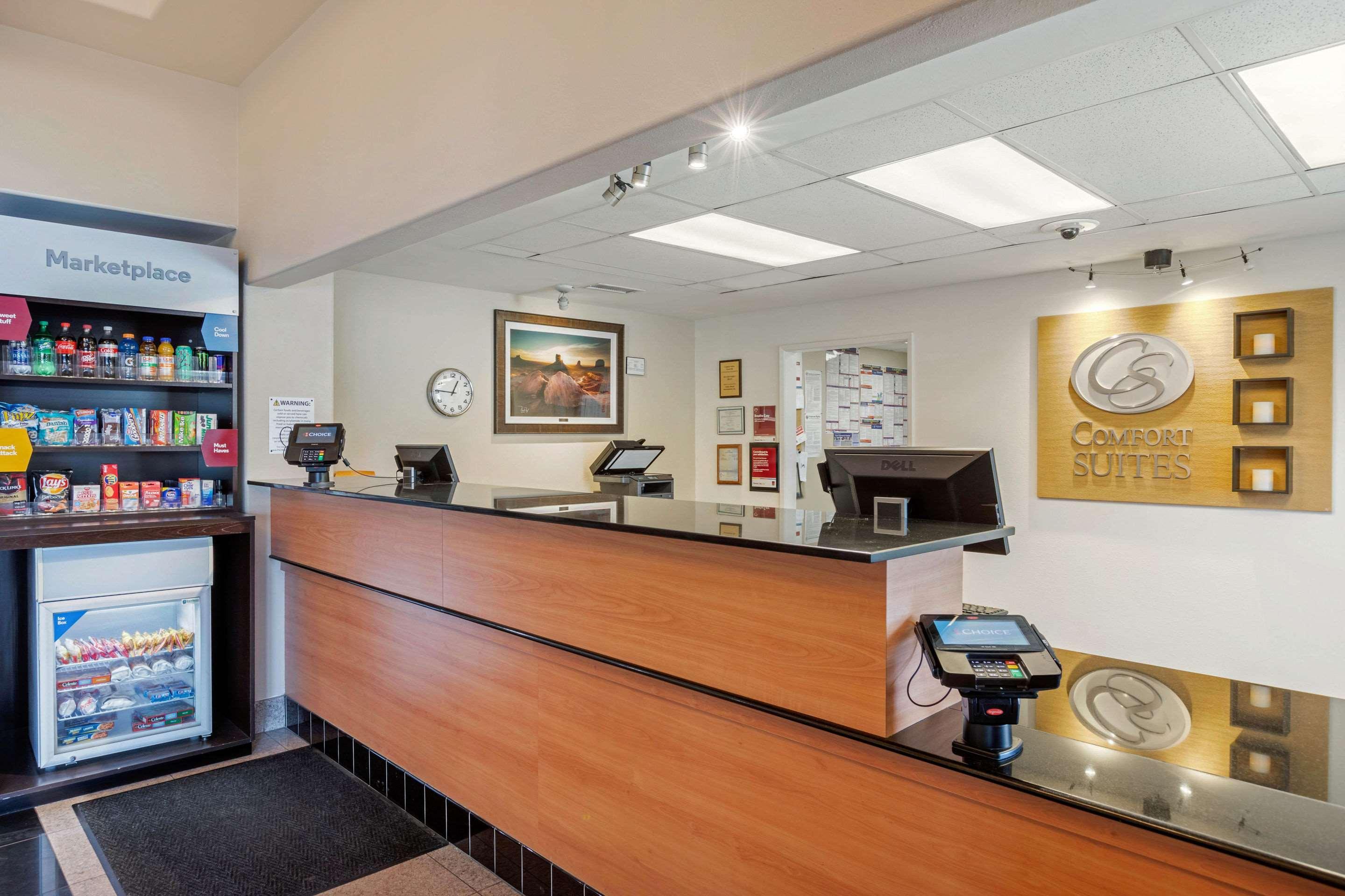 Comfort Suites Victorville-Hesperia Exterior photo