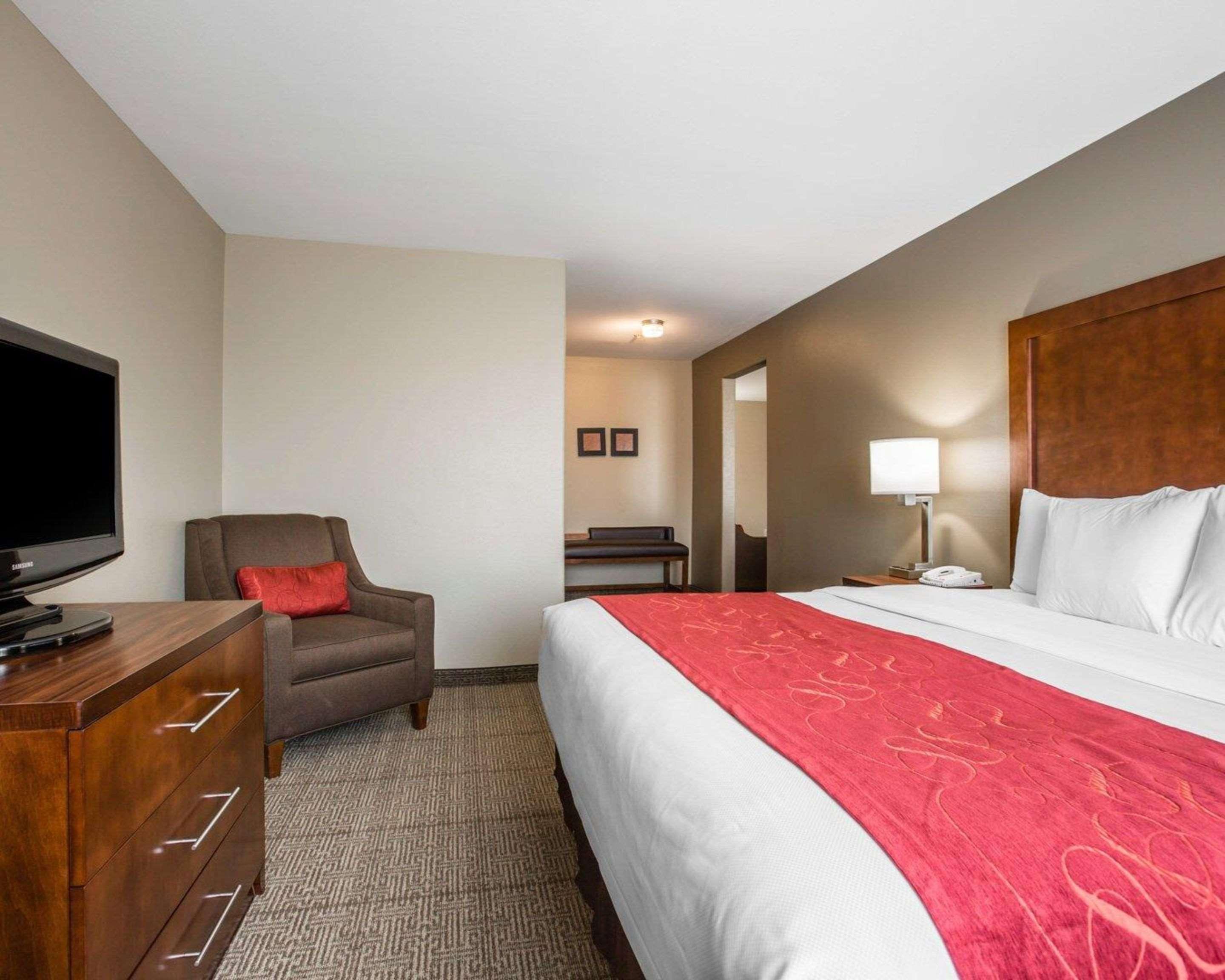 Comfort Suites Victorville-Hesperia Exterior photo